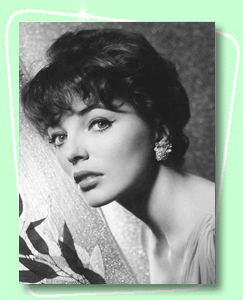 Photo of Joan Collins